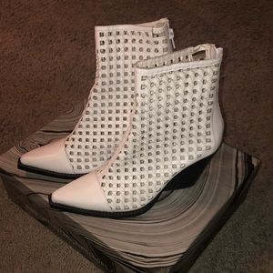 Jeffrey Campbell white boots size 8